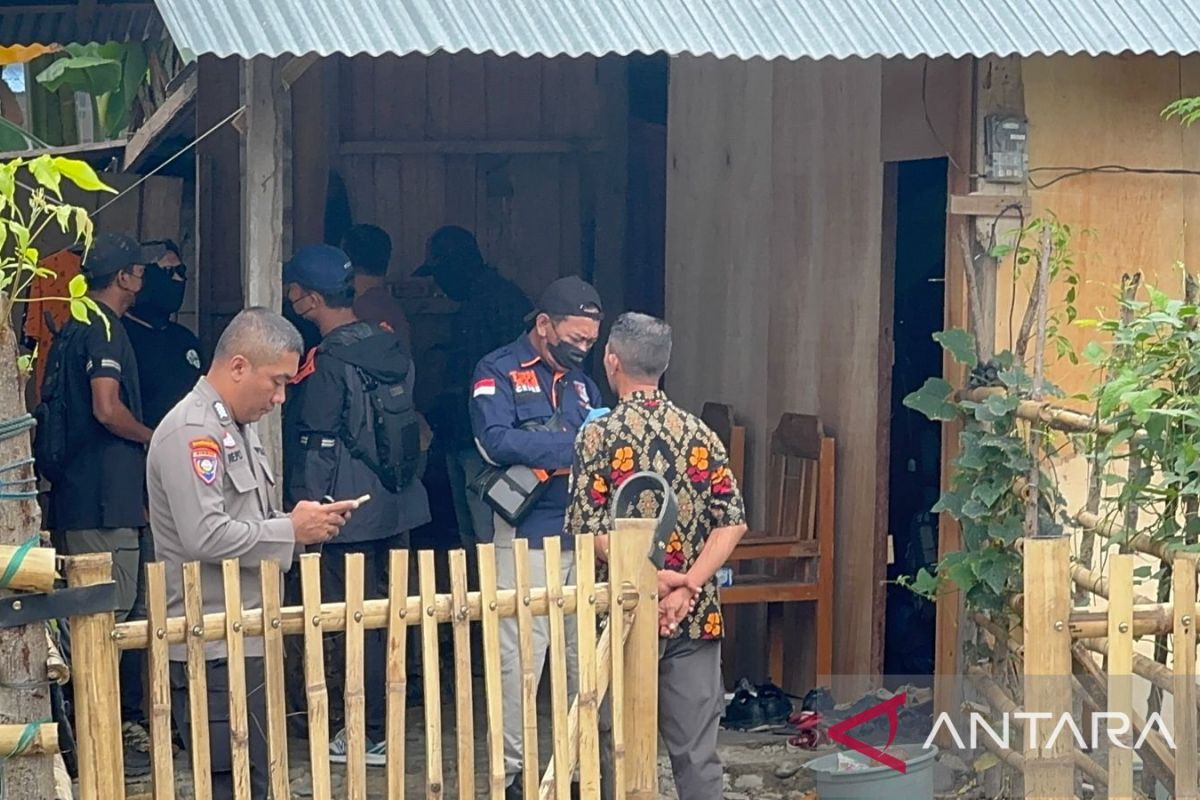 Densus 88 tangkap tiga warga terduga teroris di Palu dan Ampana