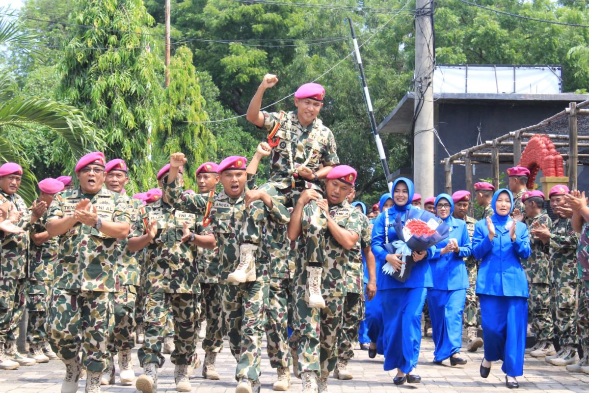 Mayor Marinir Alamsyah resmi jabat Danpuslatsus