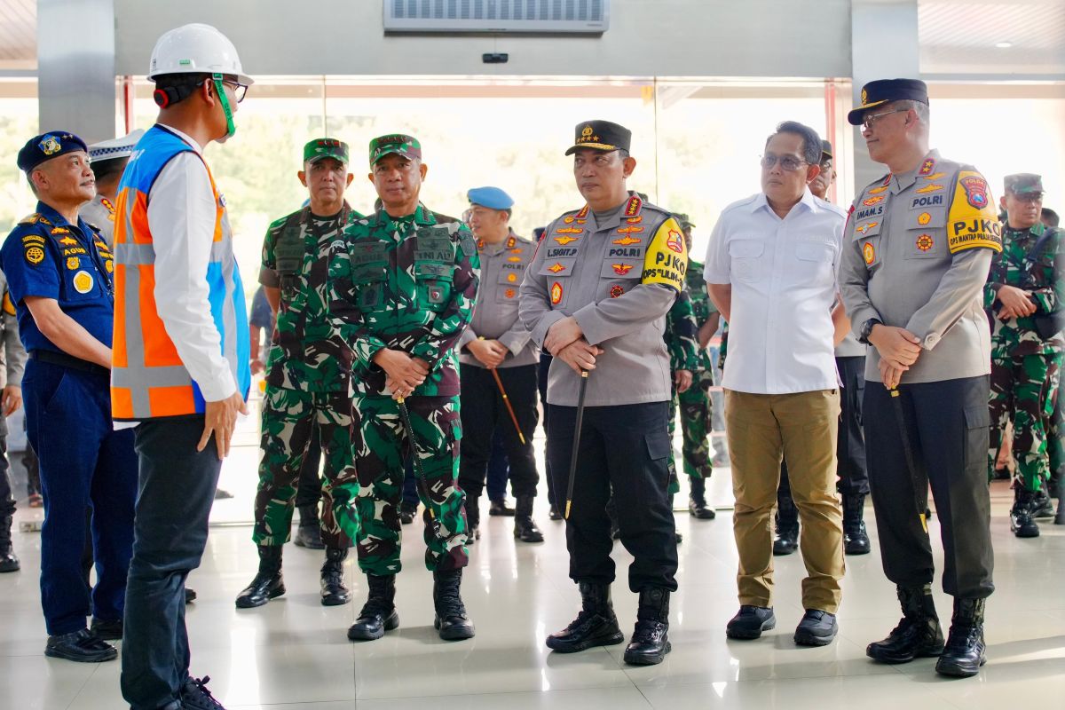 Kapolri minta pengamanan Natal dan tahun baru maksimal