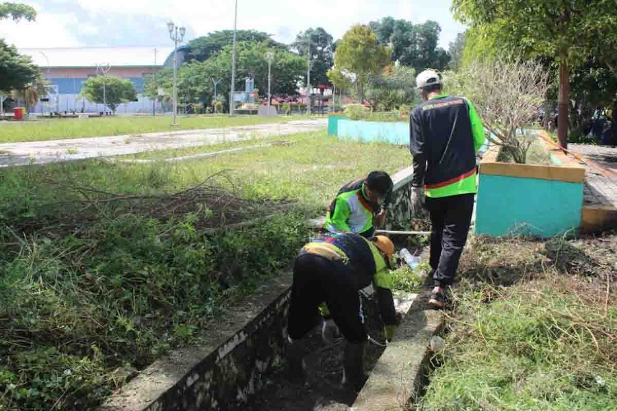 Pemkab ini peringatan HKSN 2024 melalui gelar gotong royong massal di seluruh Bartim