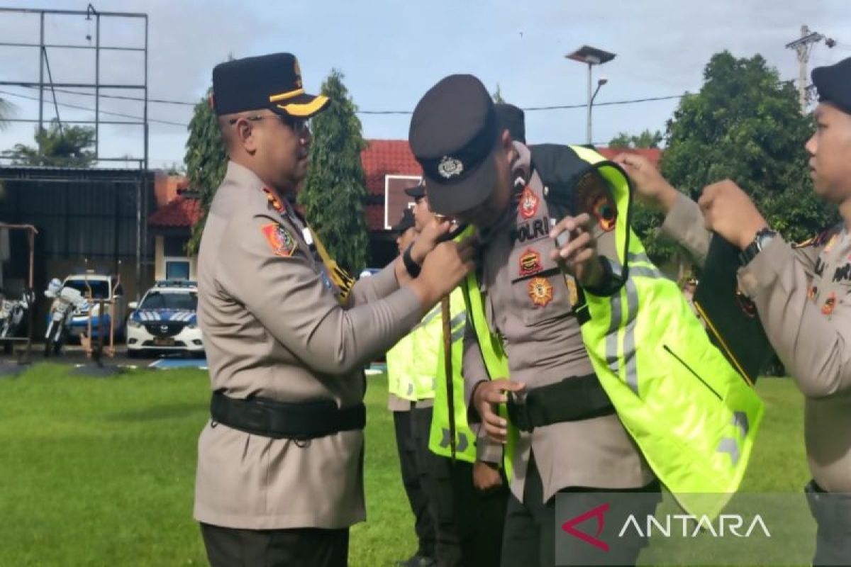 Polres Batang  berlakukan sistem buka tutup di rest area tol