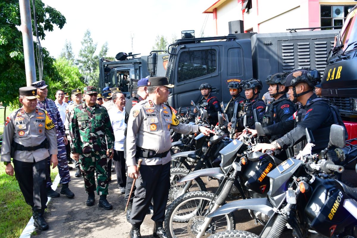 Kapolda NTT ingatkan personel waspadai kerawanan selama arus mudik