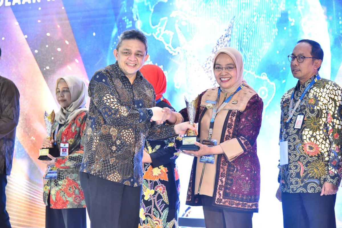 Mendagri anugerahi Pemerintah Kota Jambi 'APBD AWARD 2024'