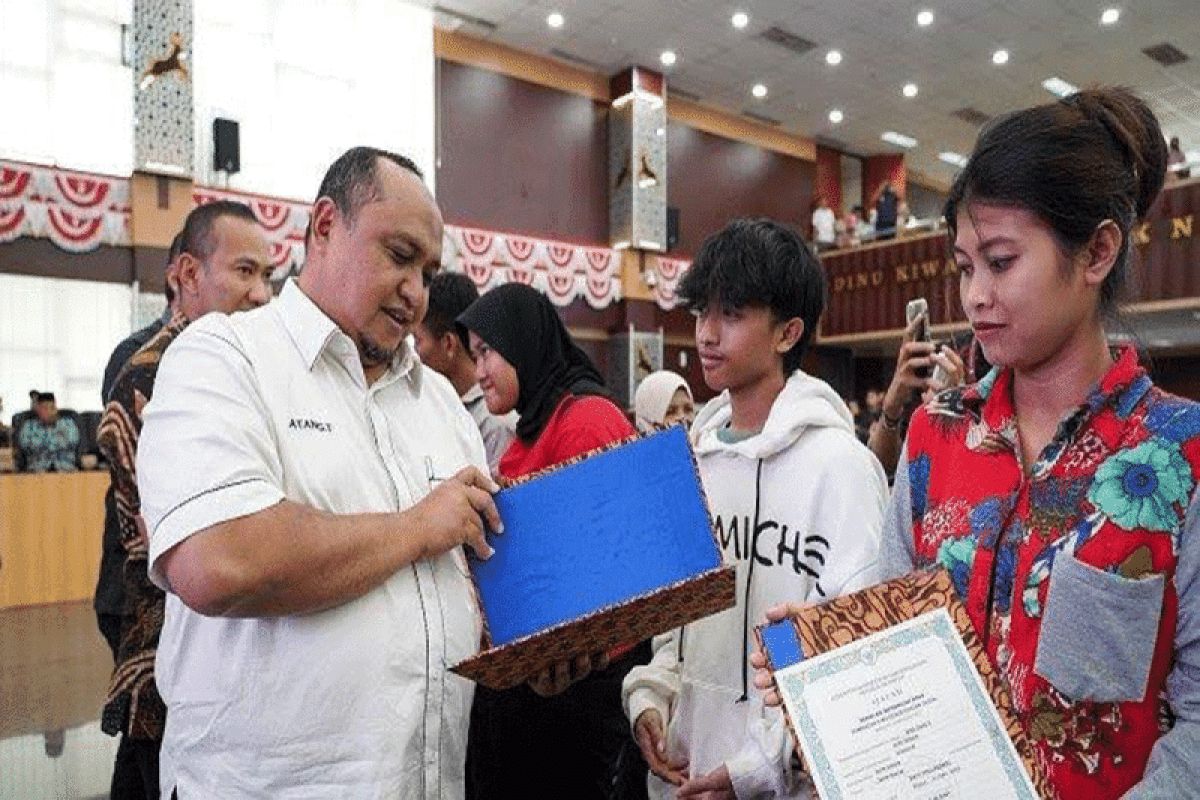 Pemkot Bogor bantu lunasi ijazah 235 siswa