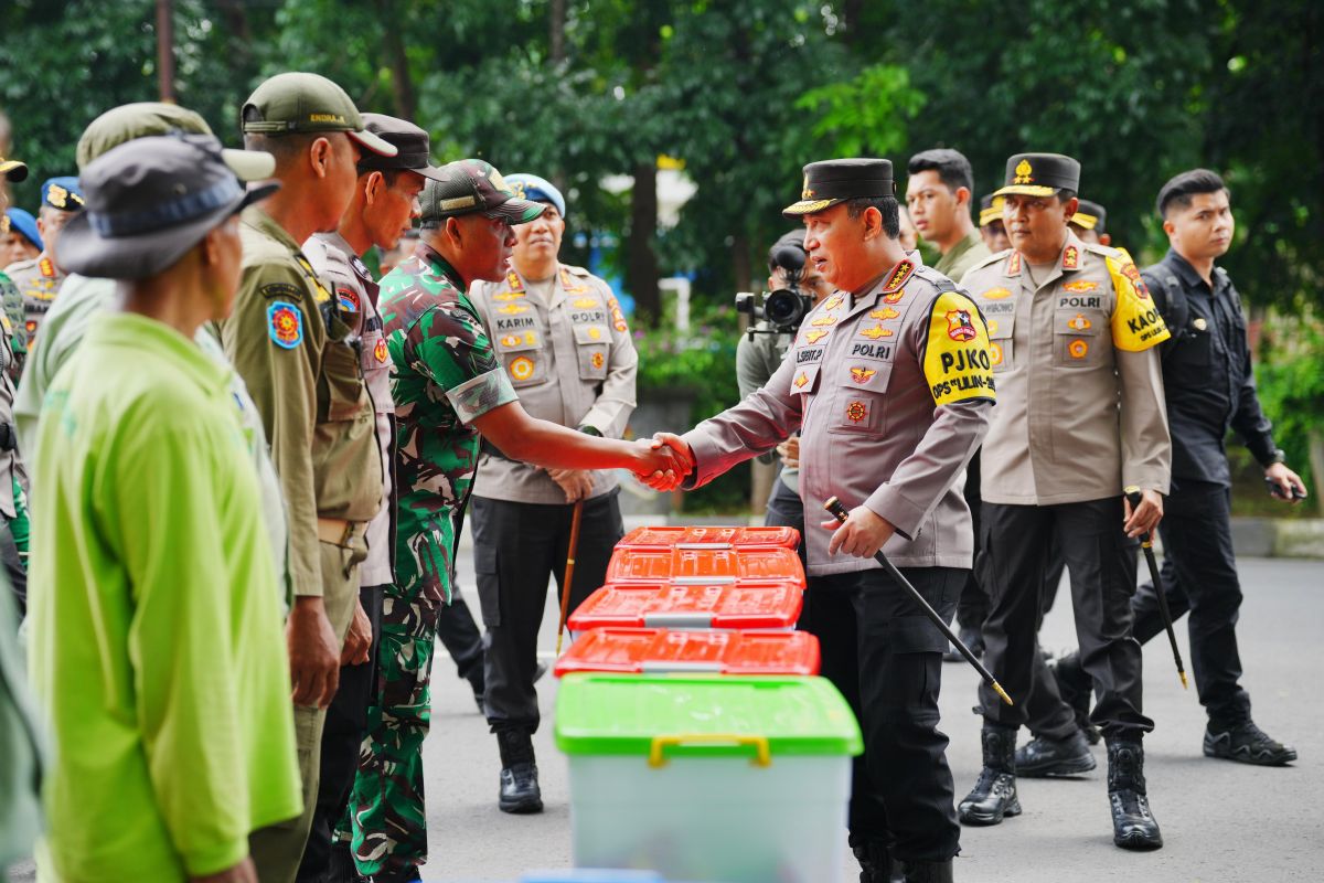 Kapolri tinjau Taman Safari Solo, Cek kesiapan dan pengamanan Nataru