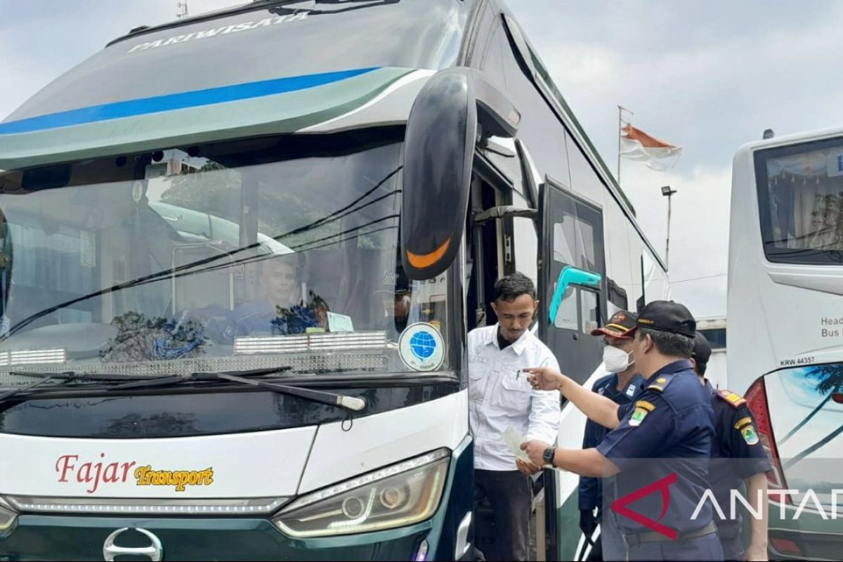 Dishub Karawang:  Empat bus tak layak beroperasi saat ramp check