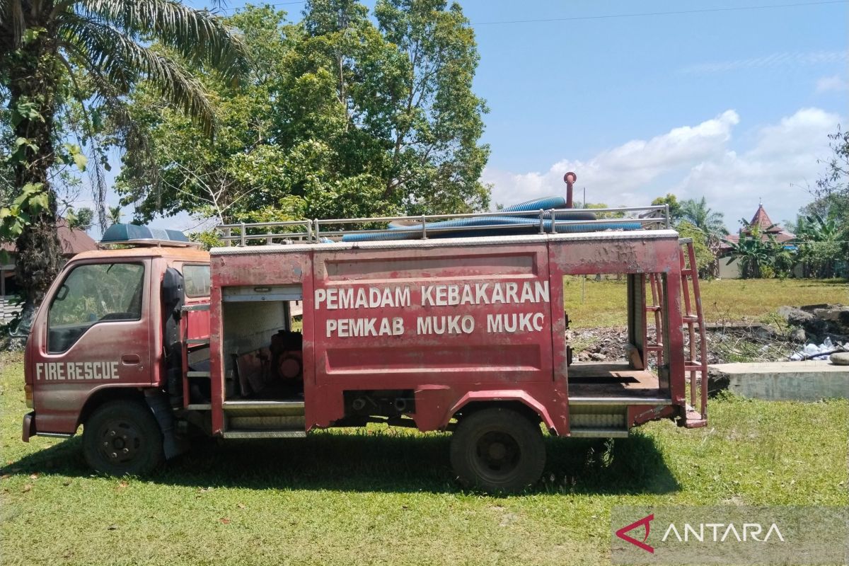 Dinas Damkarmat Mukomuko batal beli mobil damkar baru