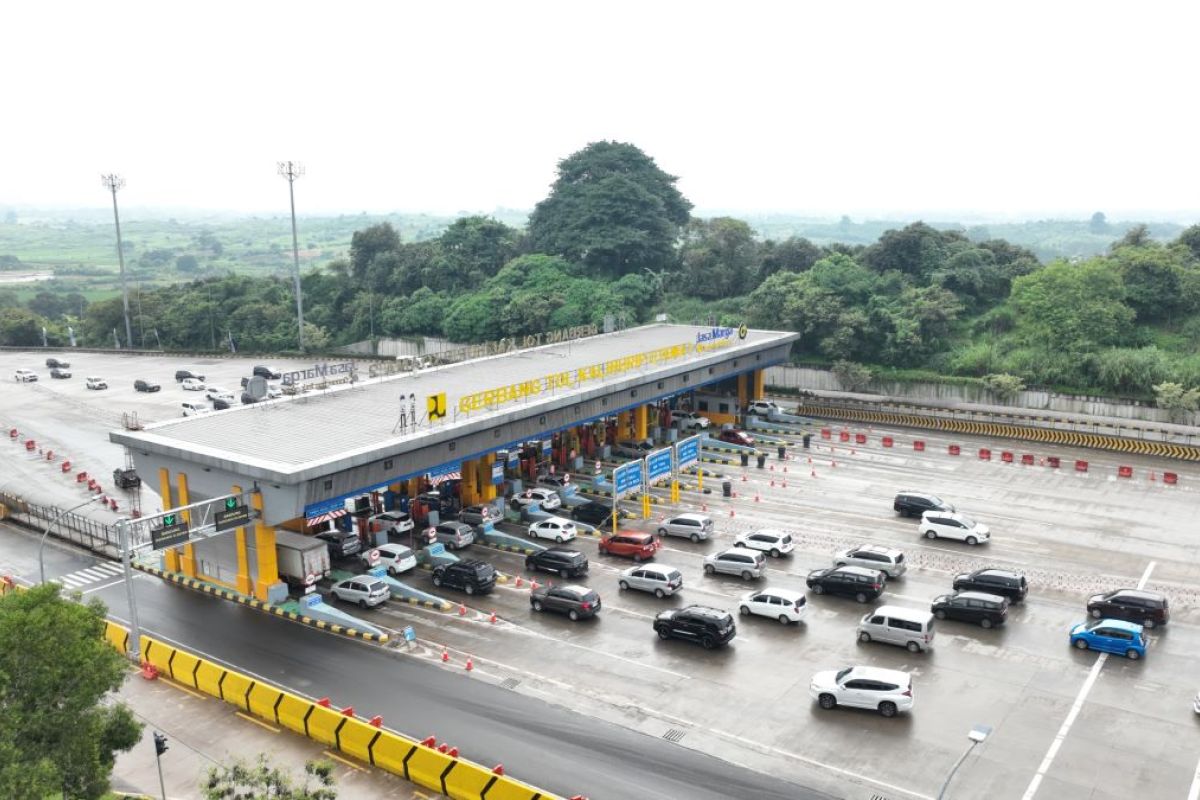 H-4 Natal, volume lalu lintas di di gerbang Tol Jabotabek dan Jabar alami peningkatan