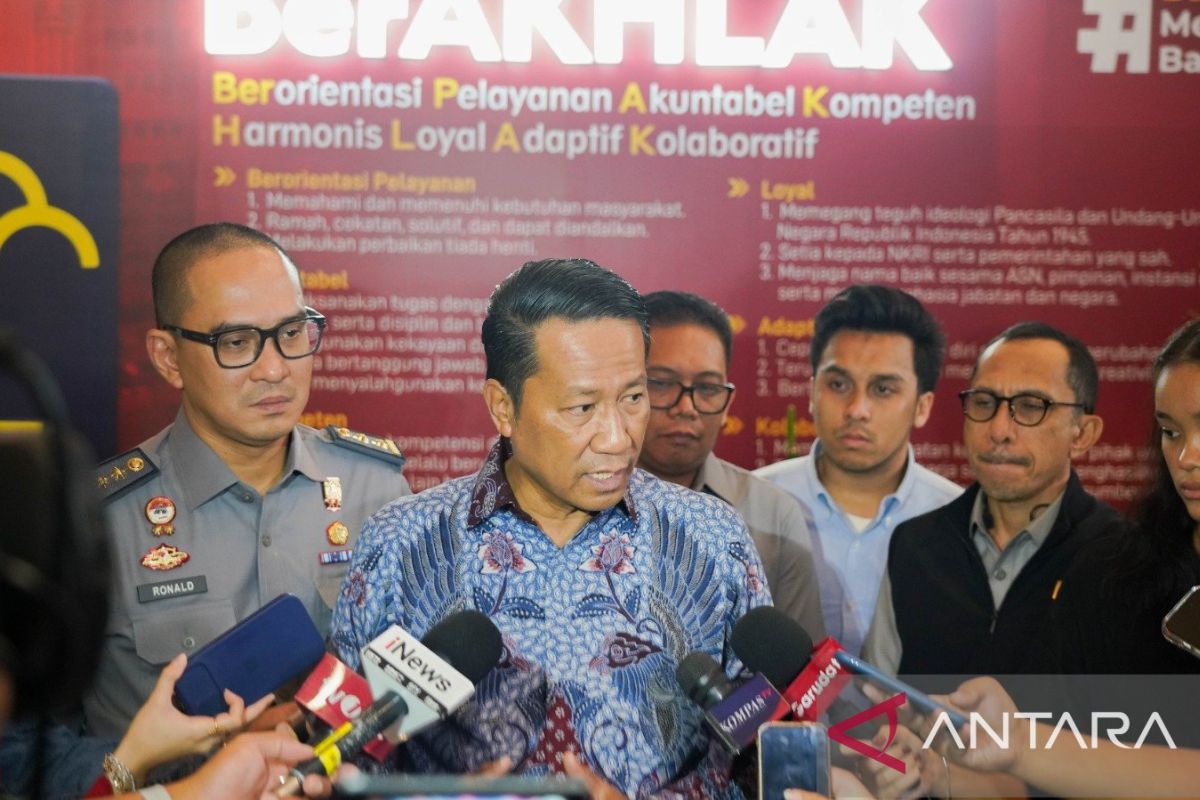 Menkum sebut pengampunan koruptor tetap dengan persetujuan MA dan DPR