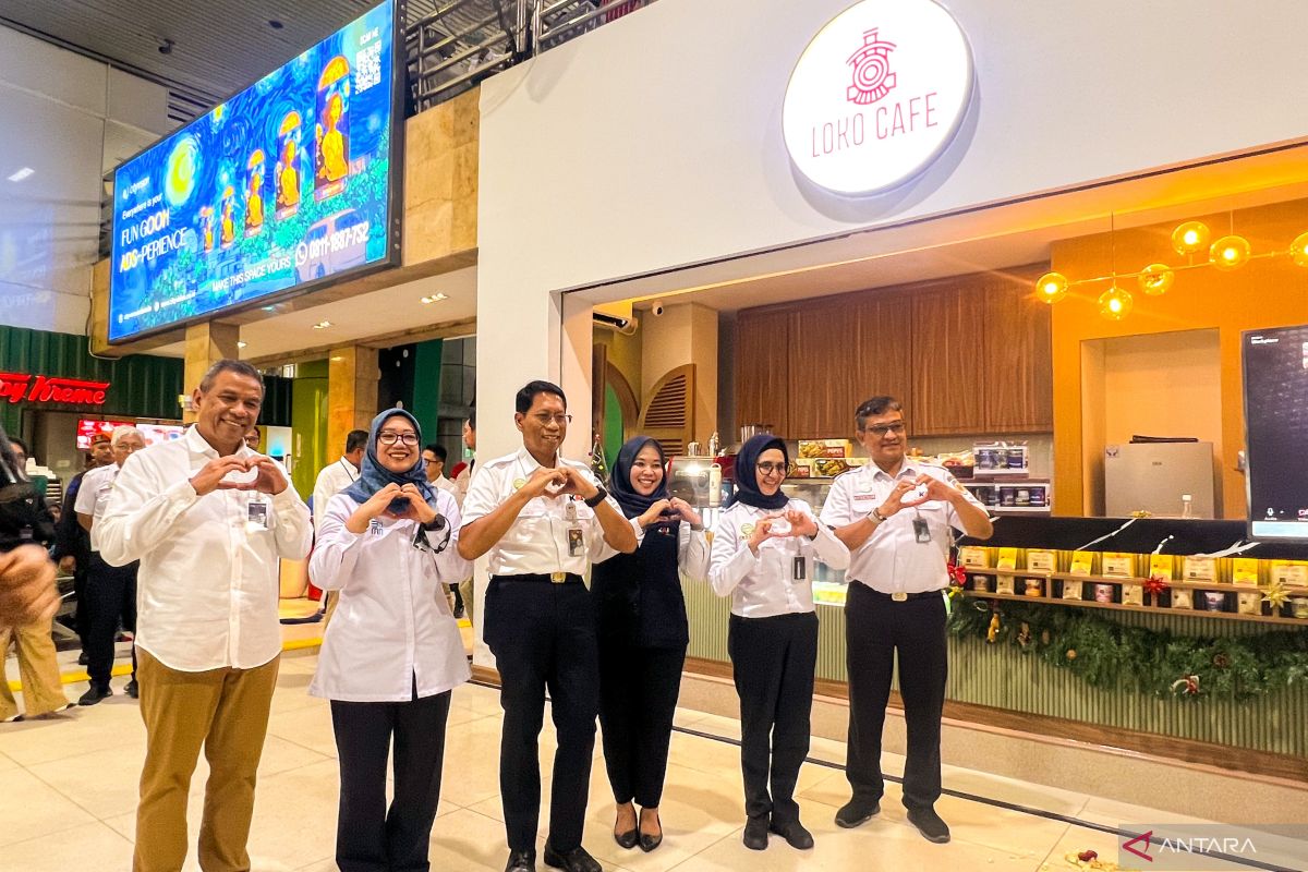 KAI Services luncurkan empat Loko Cafe guna tingkatkan layanan