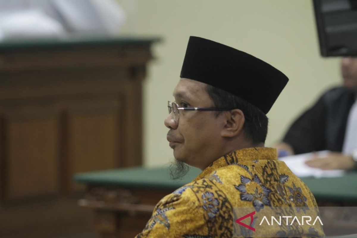 Kuasa Hukum Gus Muhdlor klaim miliki catatan fakta persidangan yang berbeda