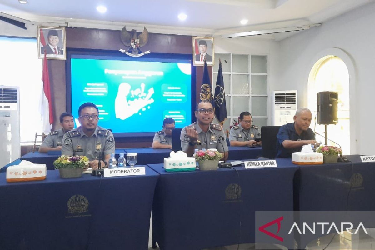 Imigrasi Karawang sebut ada 45 WNA dari 10 negara langgar keimigrasian selama 2024