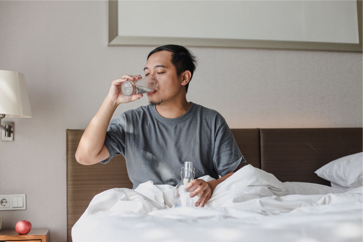 Enam manfaat minum air putih setelah bangun tidur