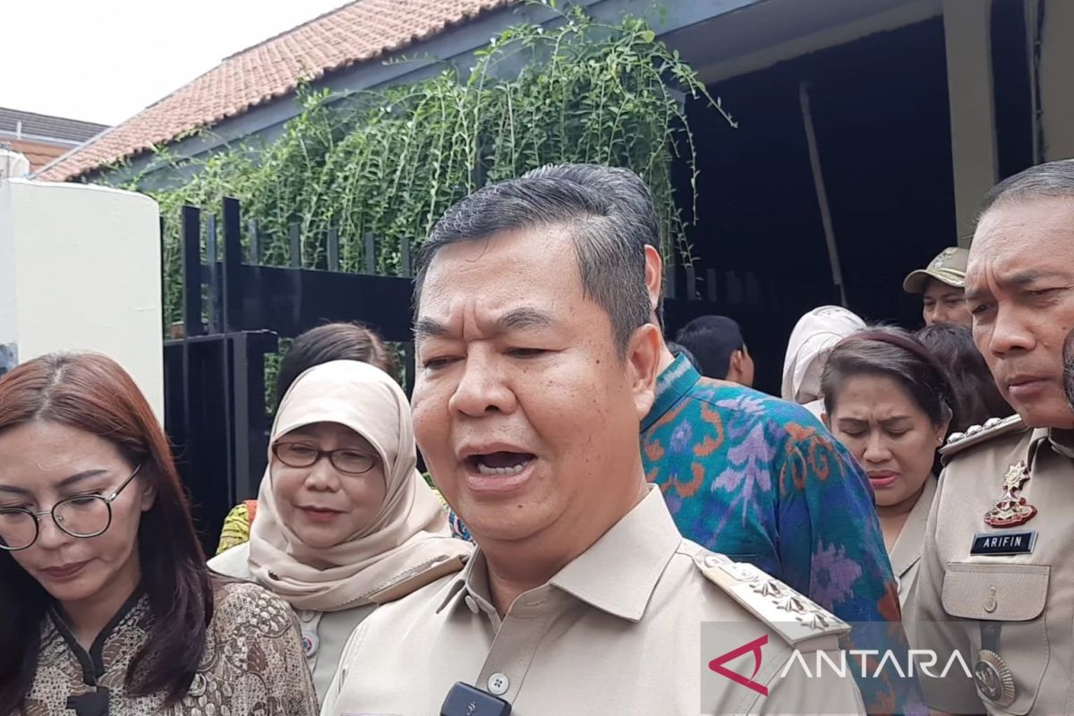 Teguh Setyabudi ingatkan keluarga tetap berkomunikasi dengan lansia di panti