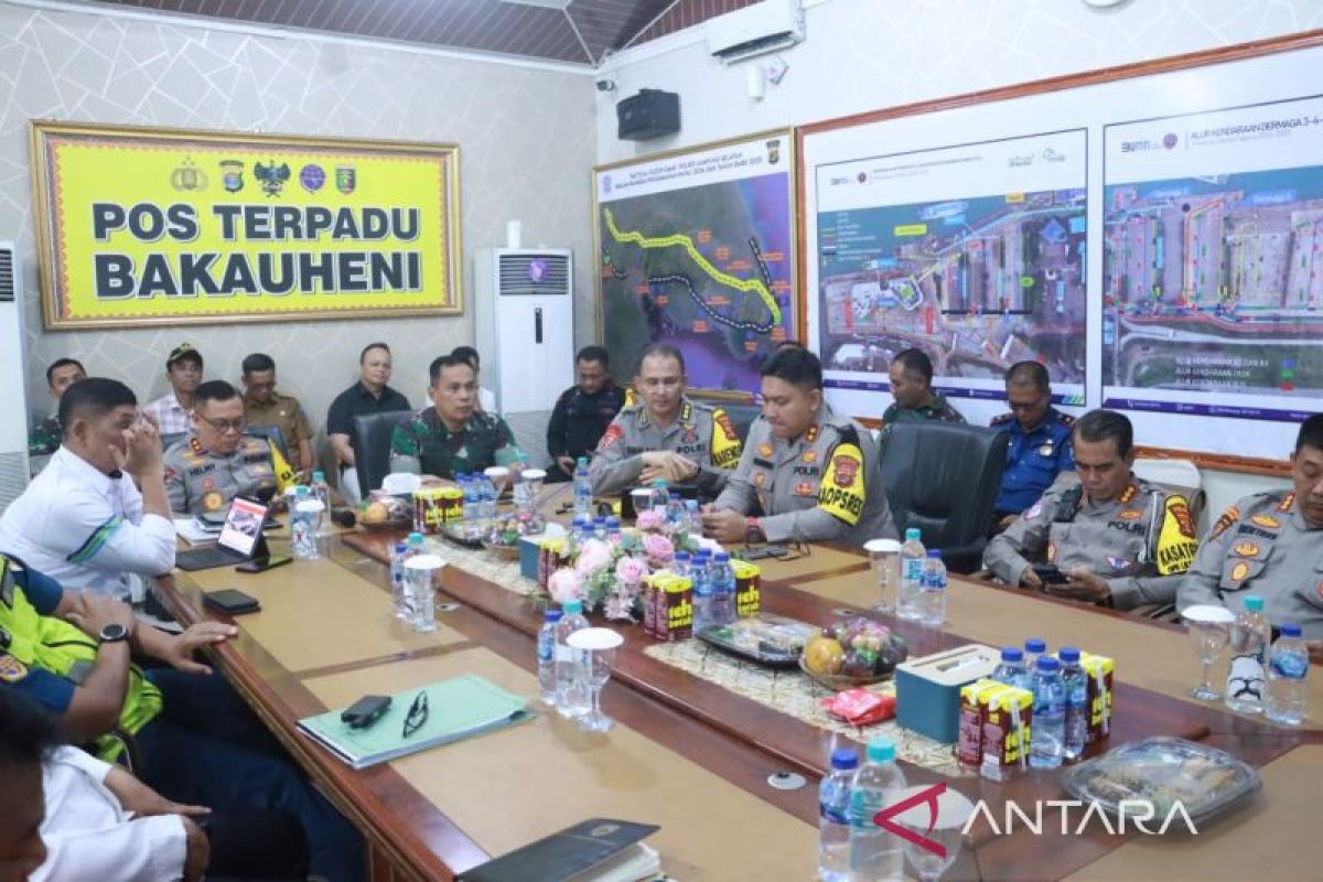 Kapolda Lampung pastikan pemudik aman di Pelabuhan Bakauheni