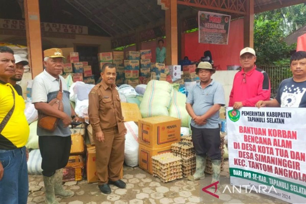 OPD Tapsel salurkan bantuan untuk korban Banjir di wilayahnya