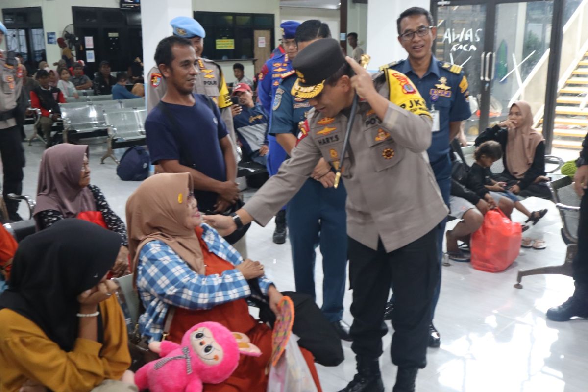 Kapolda Kaltara cek pos pengamanan Natal dan Tahun Baru di Tarakan