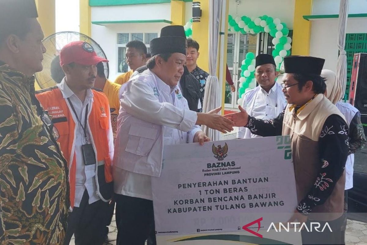 Baznas salurkan bantuan satu ton beras bagi korban banjir di Tulangbawang