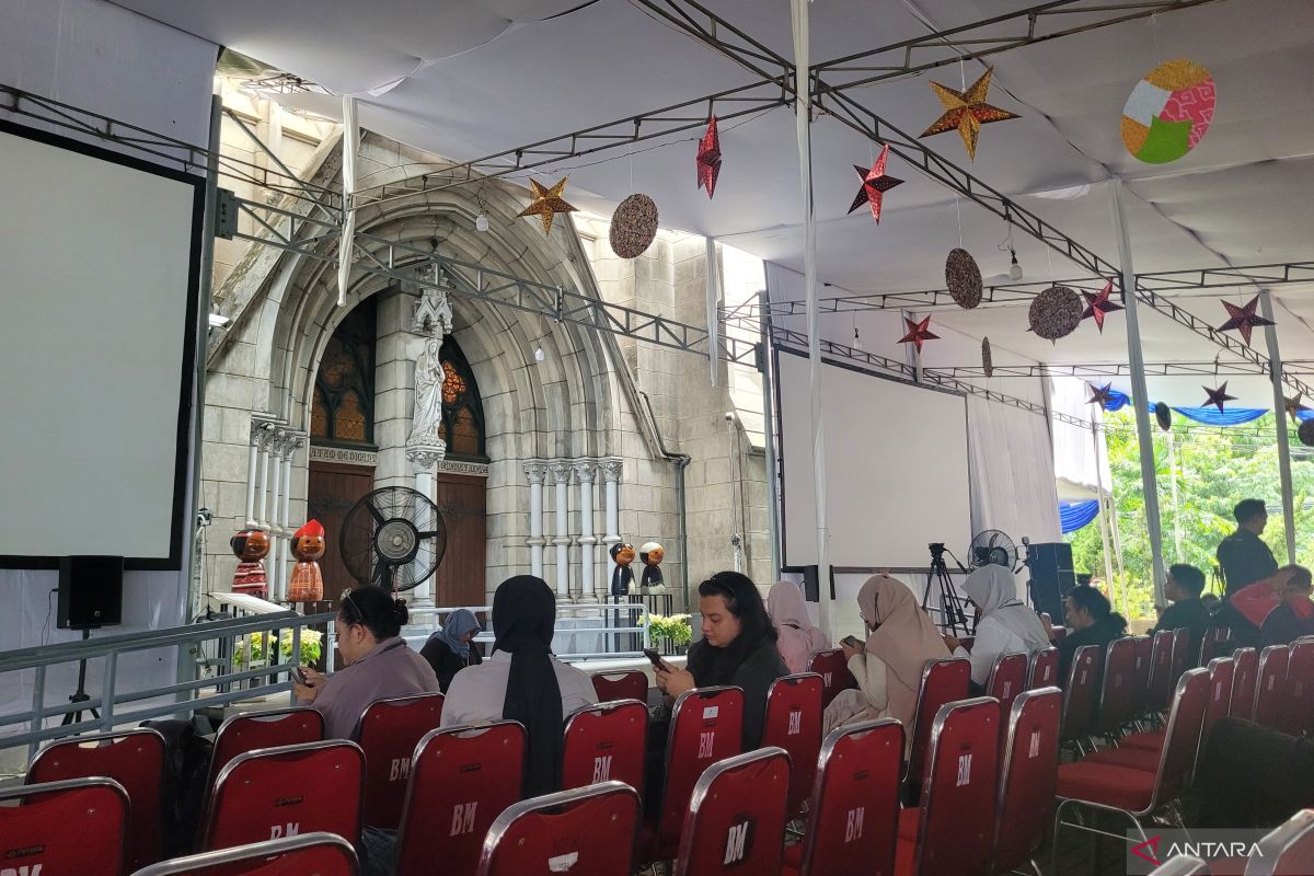 Dekorasi spesial disiapkan Katedral Jakarta dalam perayaan Natal 2024