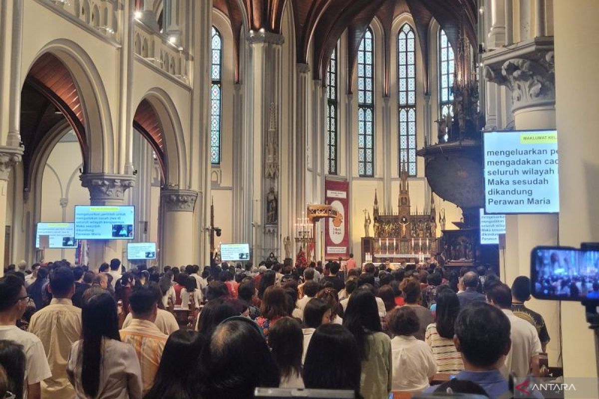 Katedral mengajak umat Kristiani amalkan tiga pesan Yesus dalam Natal 2024