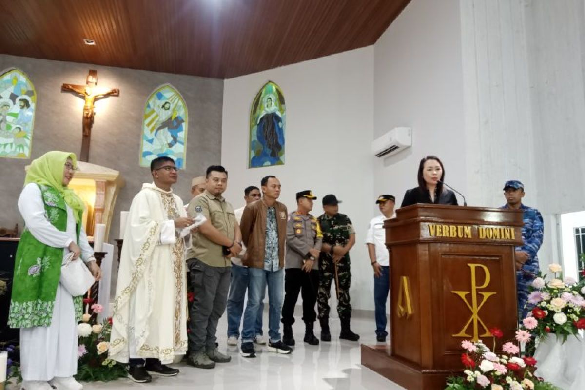 Ketua DPRD Belitung rayakan Natal di Gereja Regina Pacis