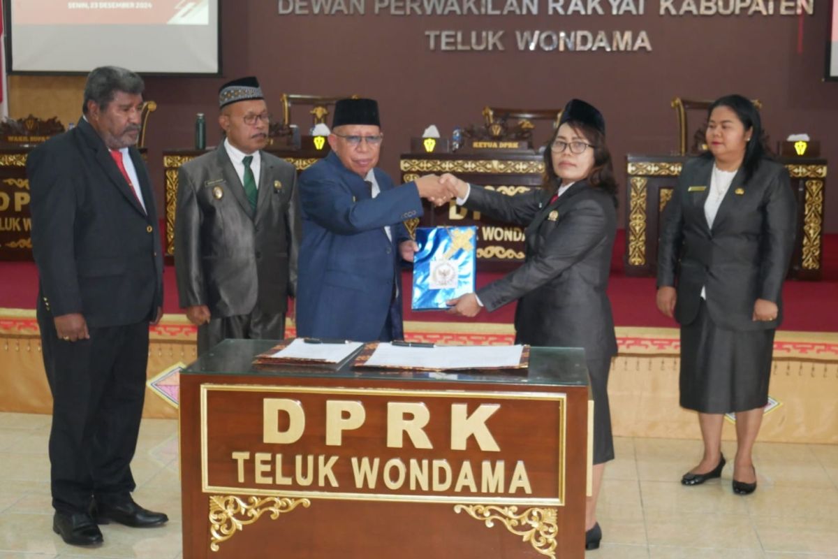 DPRK menetapkan APBD Teluk Wondama 2025 sebesar Rp1,049 triliun