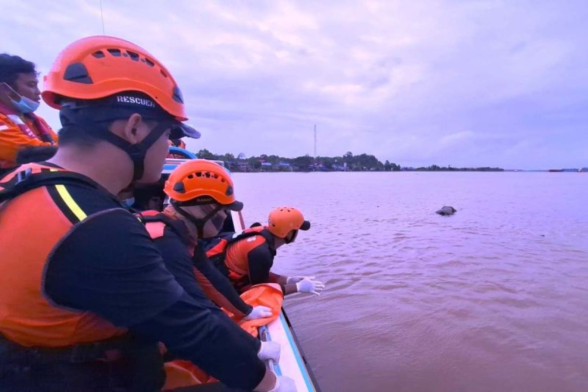 Tim SAR gabungan  temukan penyelam yang hilang di Kukar