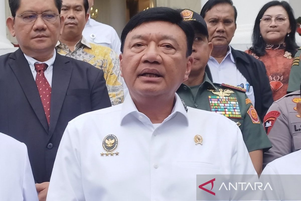 Menkopolkam Budi Gunawan pastikan libur Natal-Tahun Baru aman usai cek keramaian