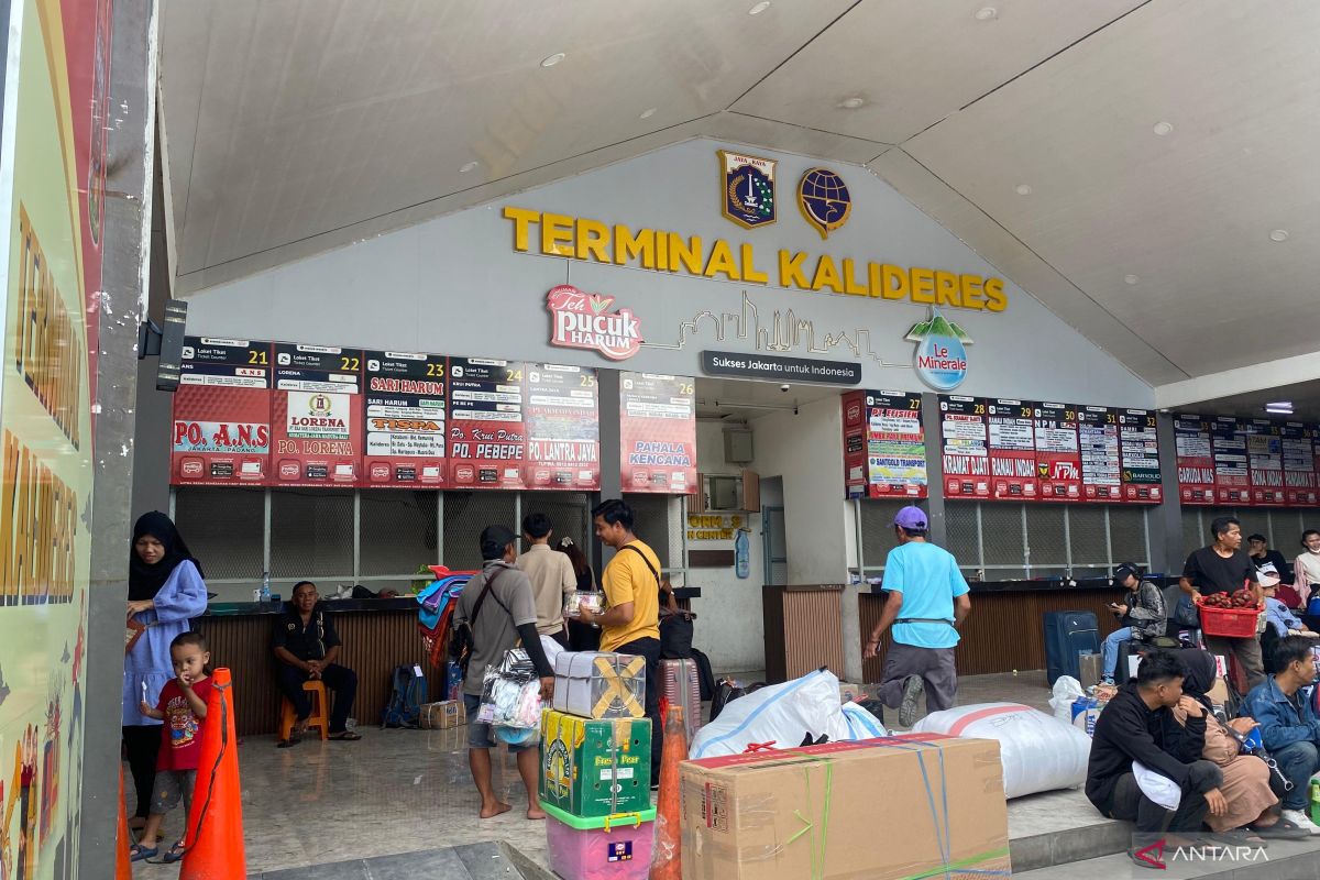 Jumlah penumpang di Terminal Kalideres berangsur turun