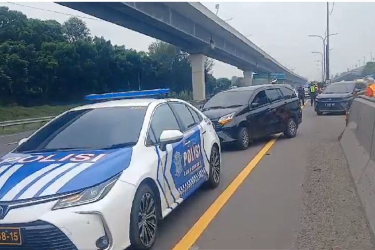 Contraflow Tol Japek arah Cikampek diperpanjang atas diskresi pihak kepolisian