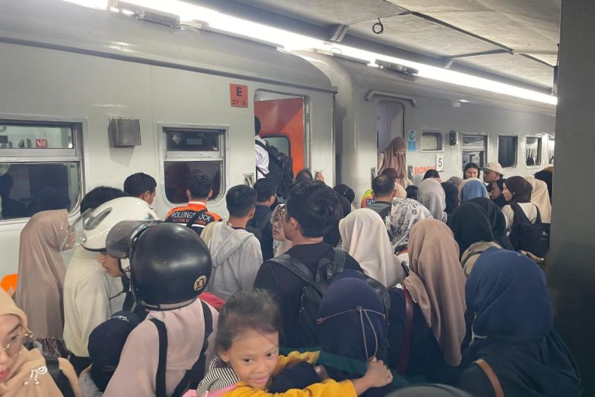 Periode 19-26 Desember, 36.691 penumpang berangkat dari Stasiun Malang