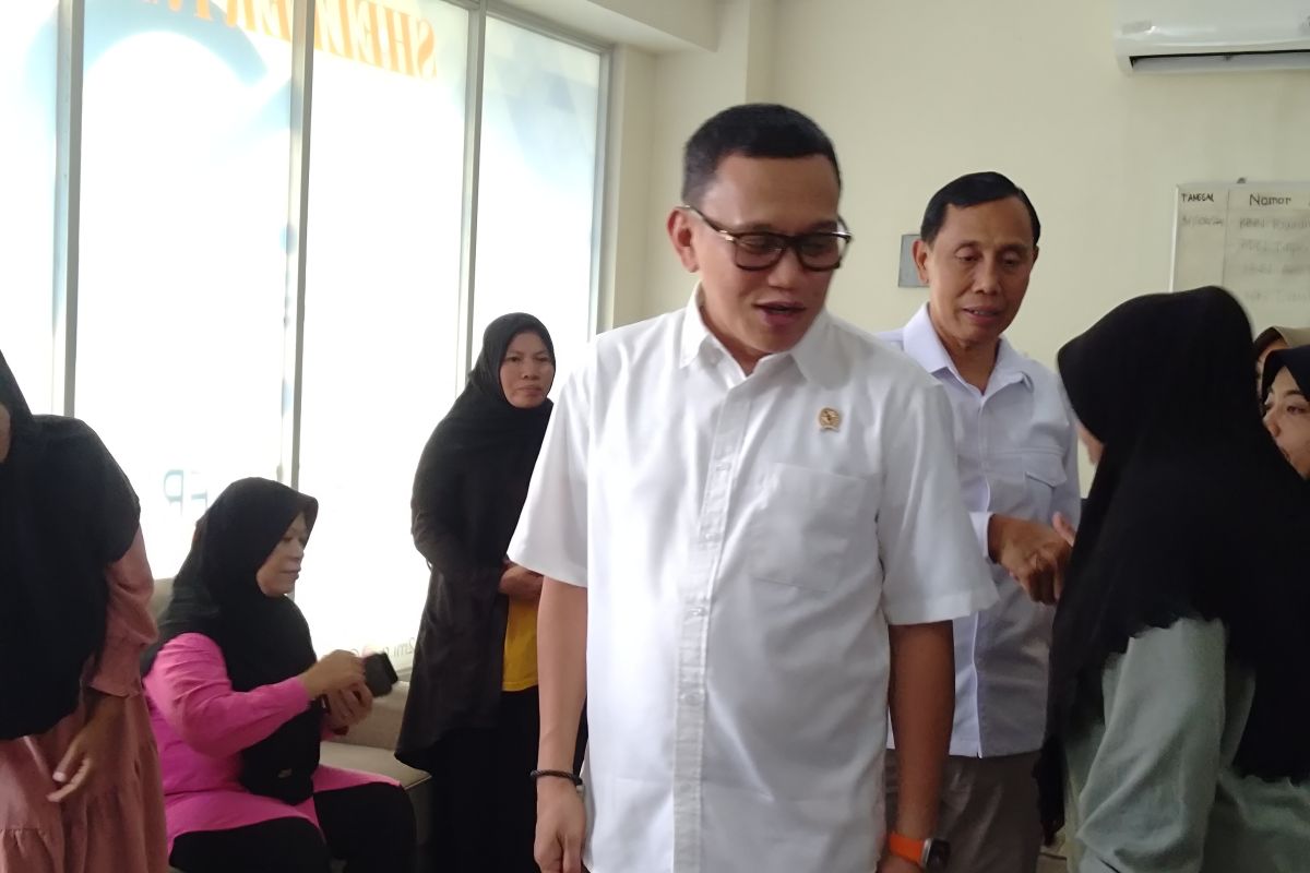 Kementerian PPMI pulangkan delapan orang pekerja nonprosedural