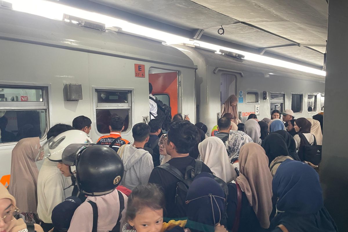 36.691 penumpang KA berangkat dari Stasiun Malang pada 19-26 Desember