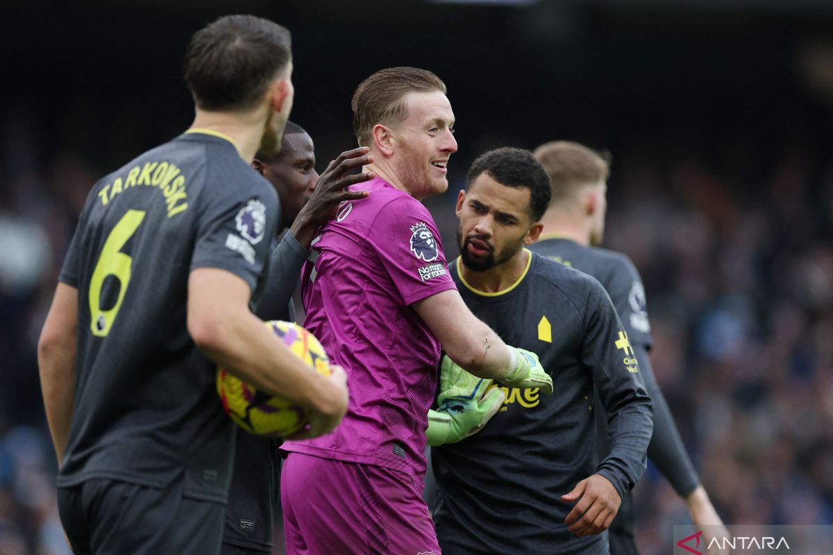 Kiper Jordan Pickford resmi perpanjang kontrak dengan Everton