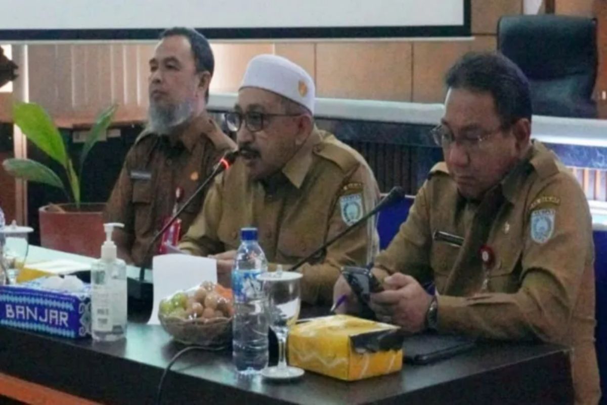 Kalsel kemarin dari kemiskinan ekstrim hingga kendaraan listrik