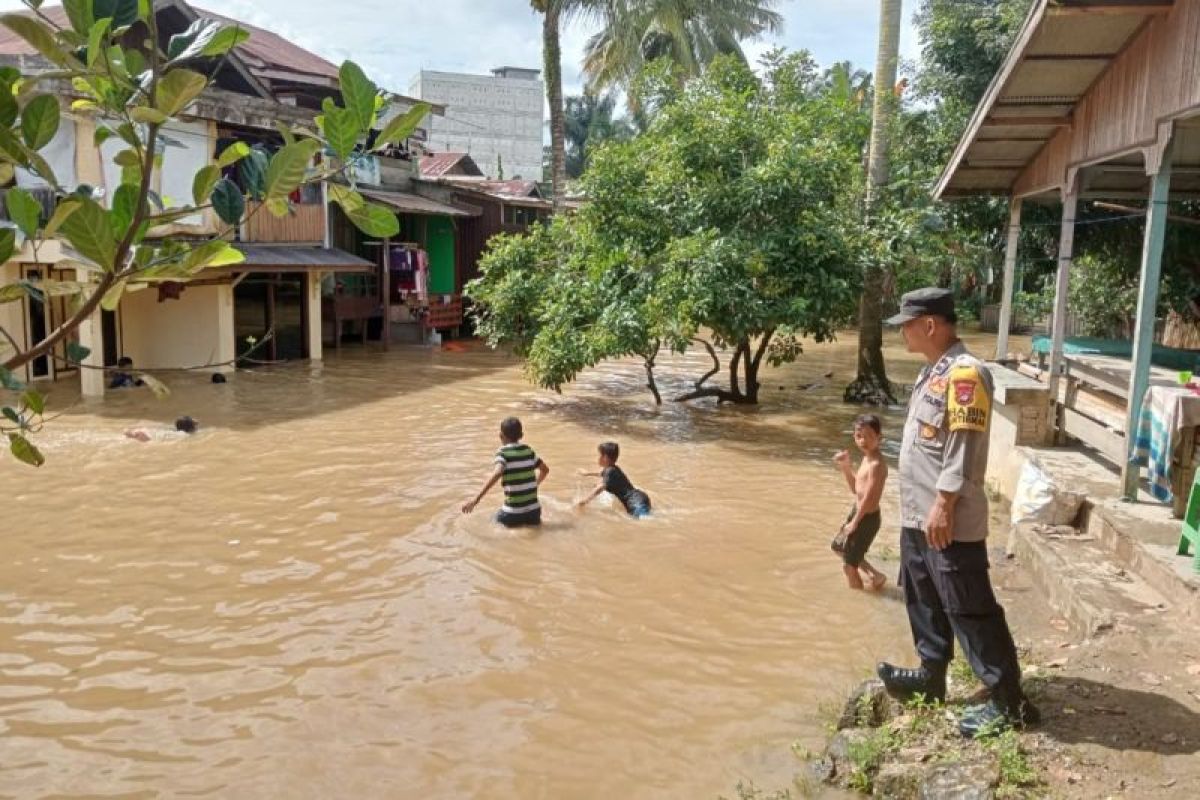 Puluhan rumah di Pemasiran Tabalong terendam banjir