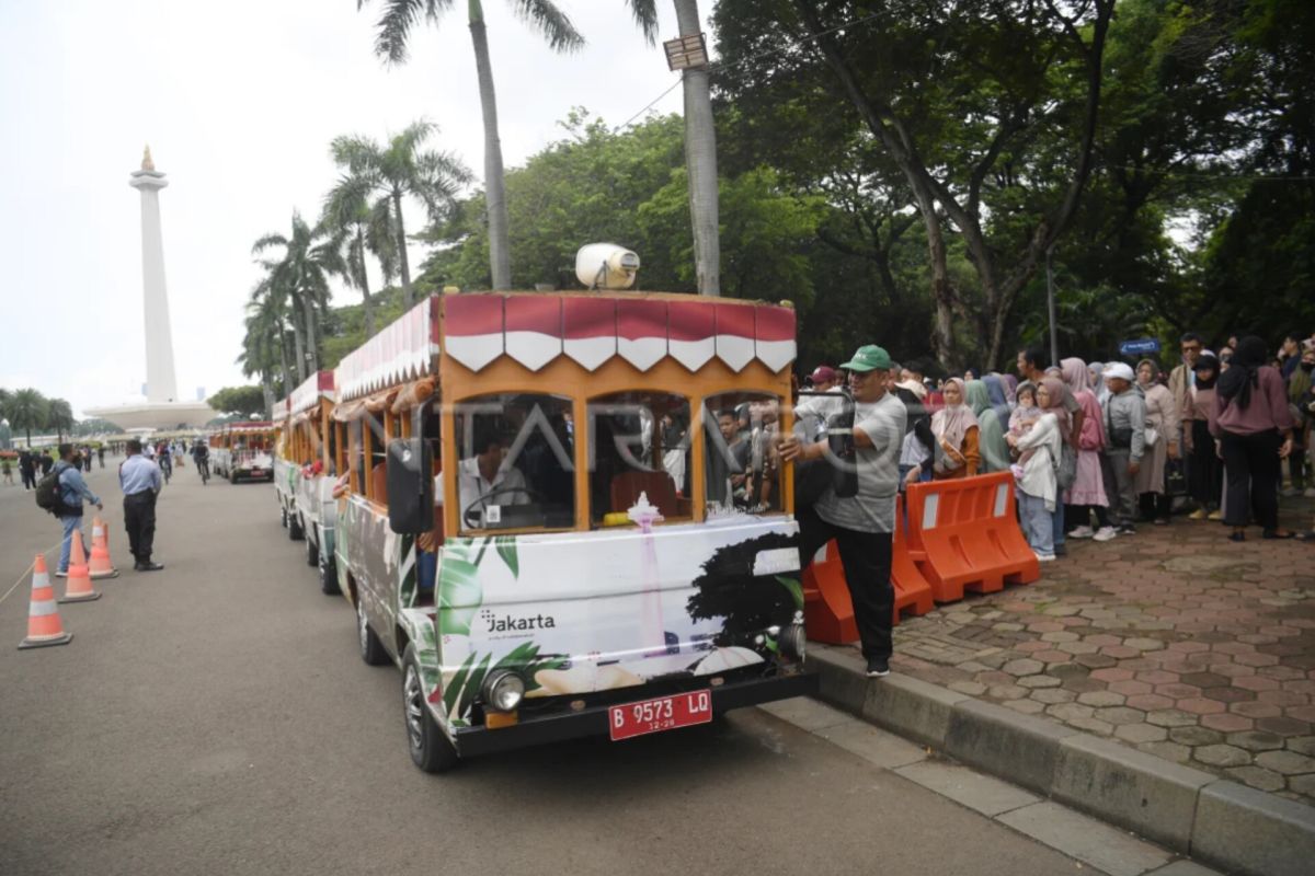 19 ribu warga kunjungi Monas saat libur Natal