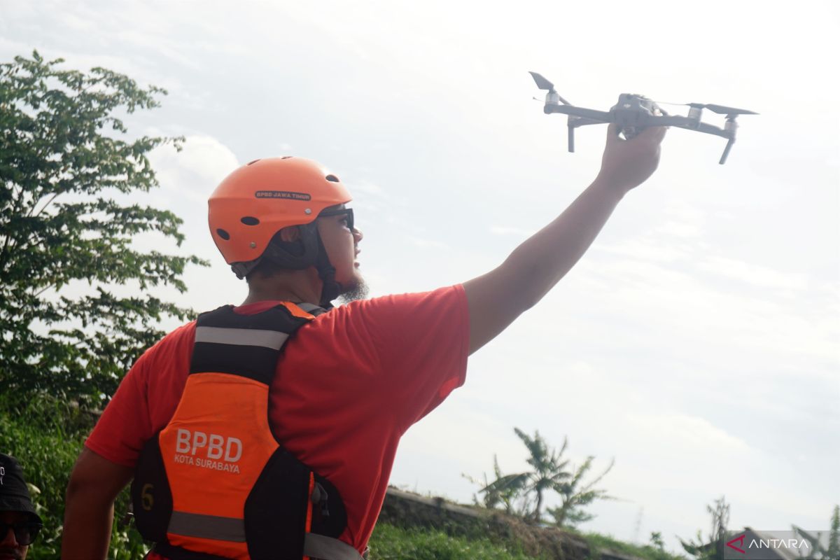 Tim SAR gunakan drone cari balita hanyut di parit