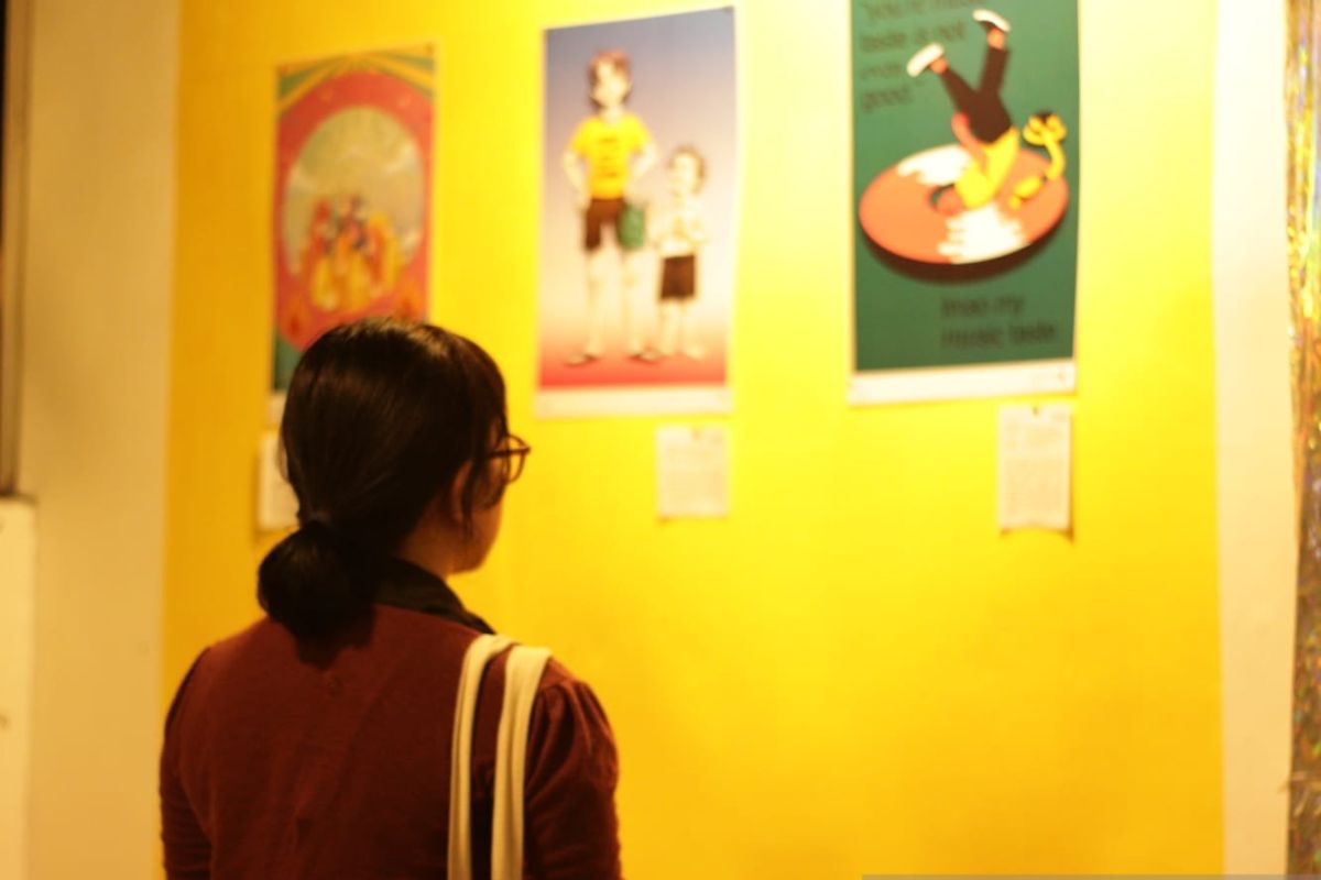 Seniman Kota Pontianak pamerkan karya di Pameran Poster Pop Meets