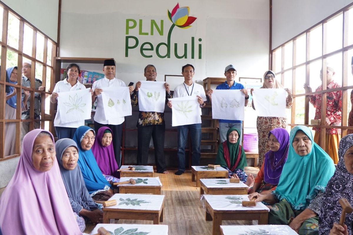 PLN UIW NTB dukung pembangunan berkelanjutan melalui peresmian Eco School Lentera