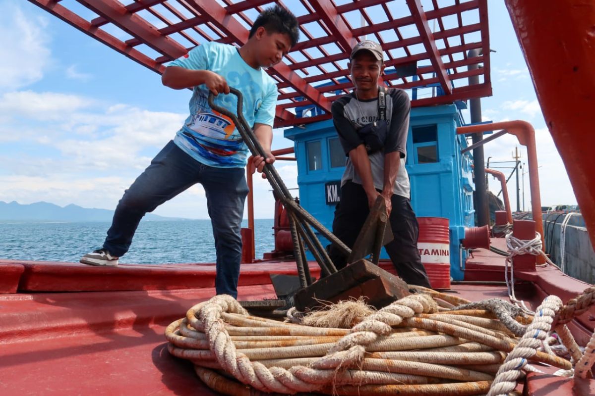 KKP serahkan kapal ikan hasil rampasan kepada nelayan Banyuwangi