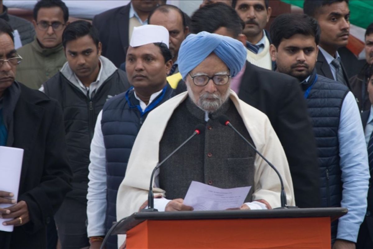 Mantan PM India Manmohan Singh meninggal dunia di usia 92 tahun