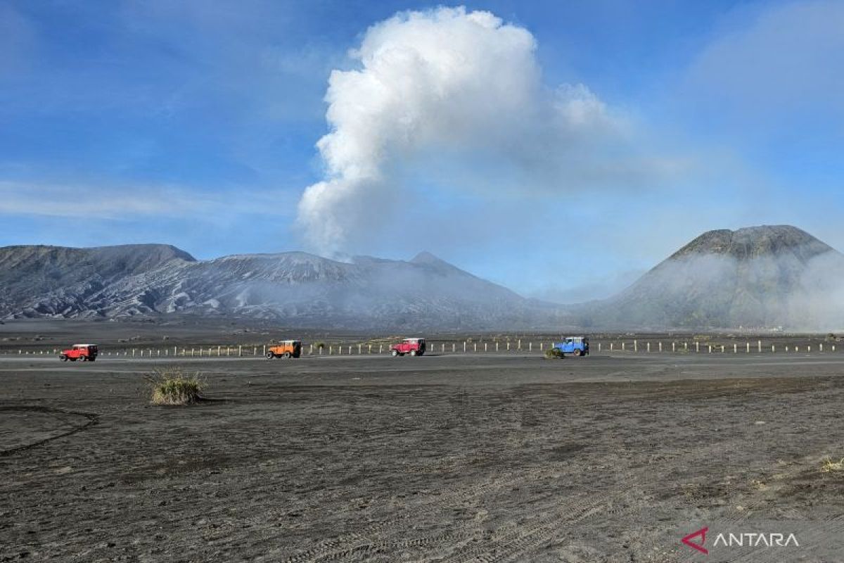 TNBTS jelaskan genangan di Penanjakan 1 Bromo sebatas aliran air karena hujan