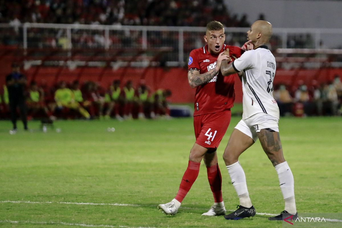 Persija Jakarta tutup musim dengan main imbang 0-0 lawan Malut United