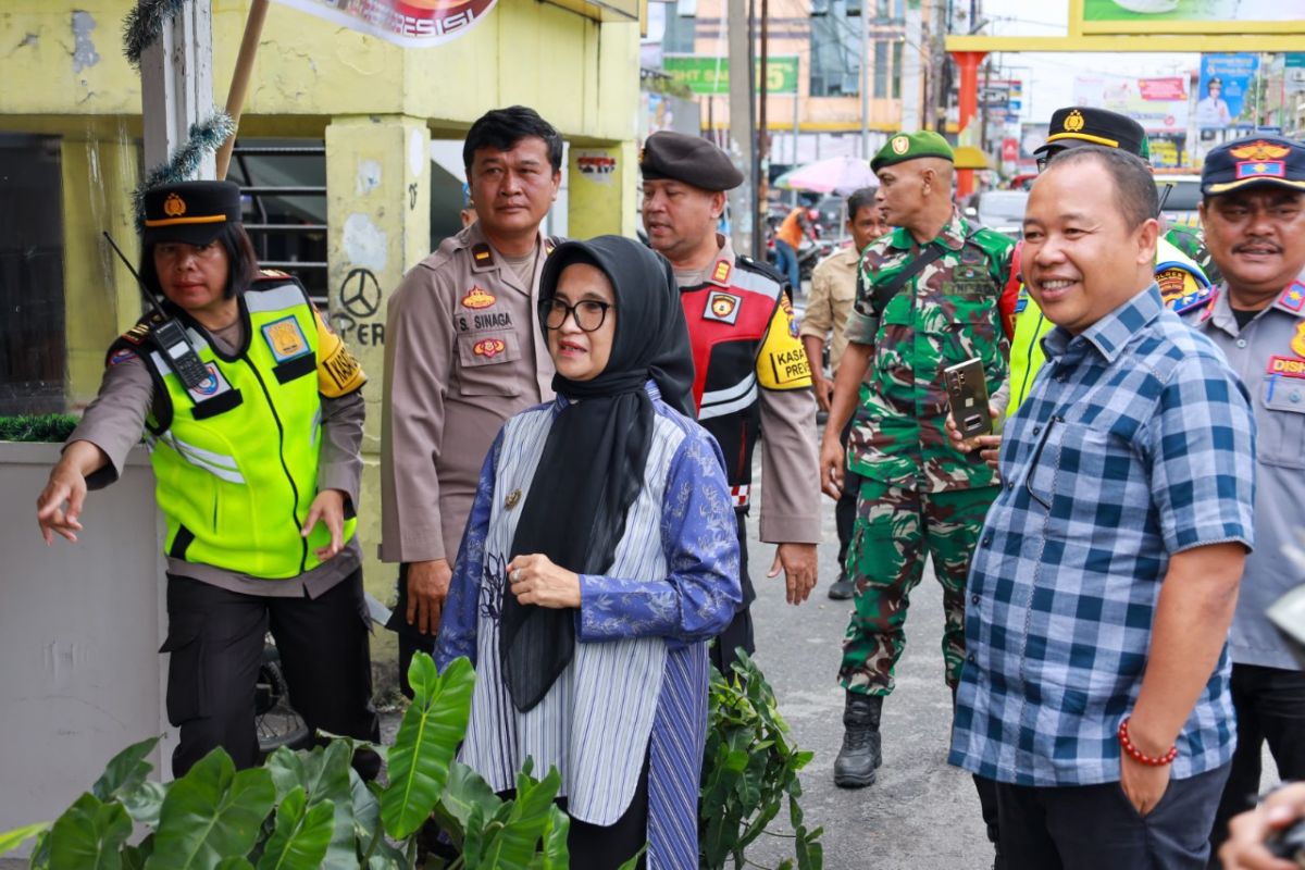 Wali Kota Pematangsiantar ke Pos Pengamanan dan Pos Pelayanan Nataru