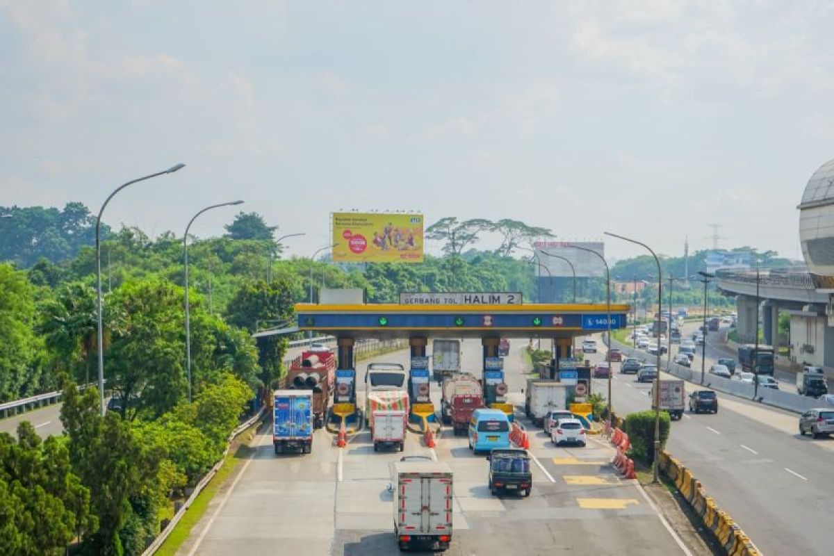 Lalin di ruas Tol Jabotabek dan Jabar meningkat pada H+2 Natal