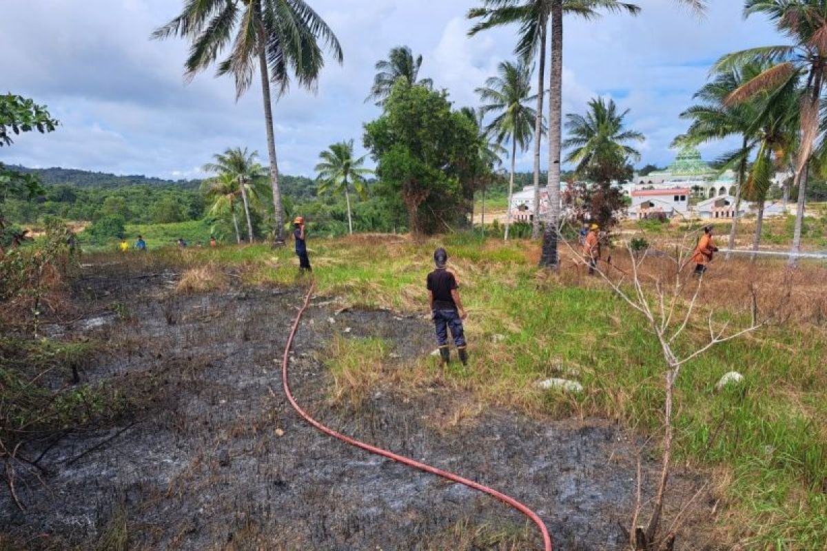 Disdamkar Natuna ingatkan masyarakat untuk tidak bakar sampah tanpa pengawasan