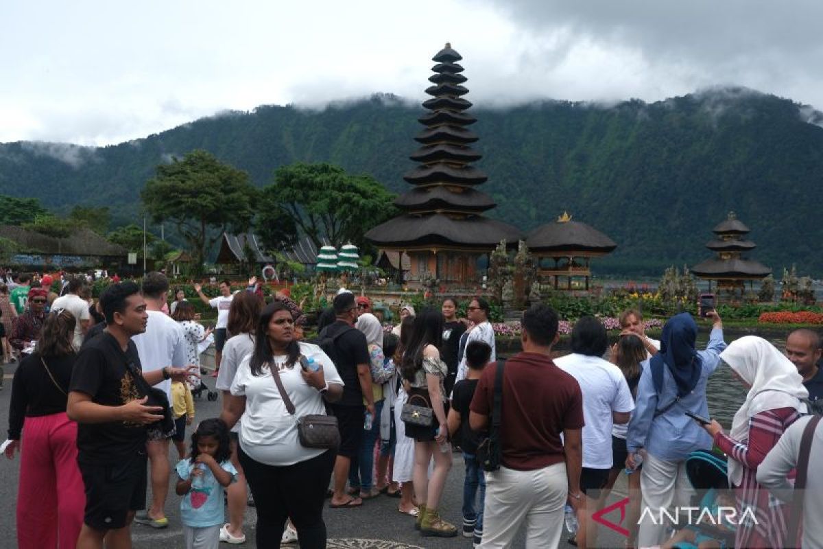 Wisdom dominasi kunjungan wisata ke Ulundanu Beratan di masa Nataru