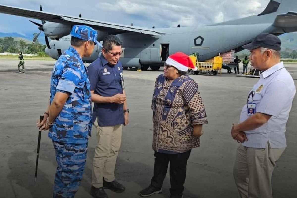 Wamendagri Ribka: penurunan tiket berdampak positif bagi warga di Papua