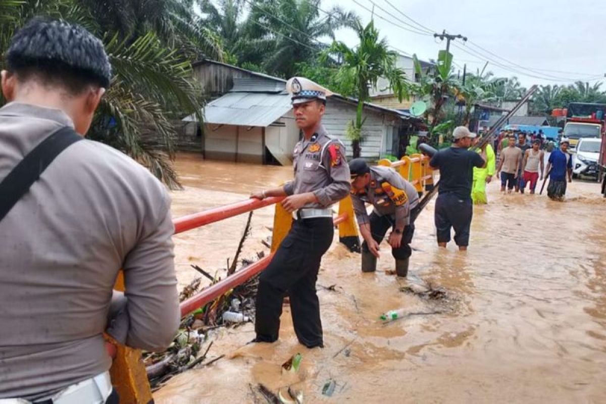 700 rumah warga di Indragiri Hilir dilanda banjir